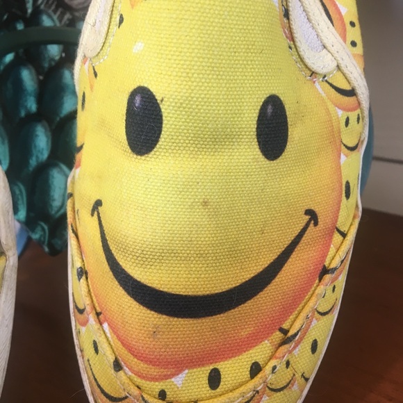 8.5M Keds Smiley Face canvas slip-ons (women’s) - Picture 2 of 7